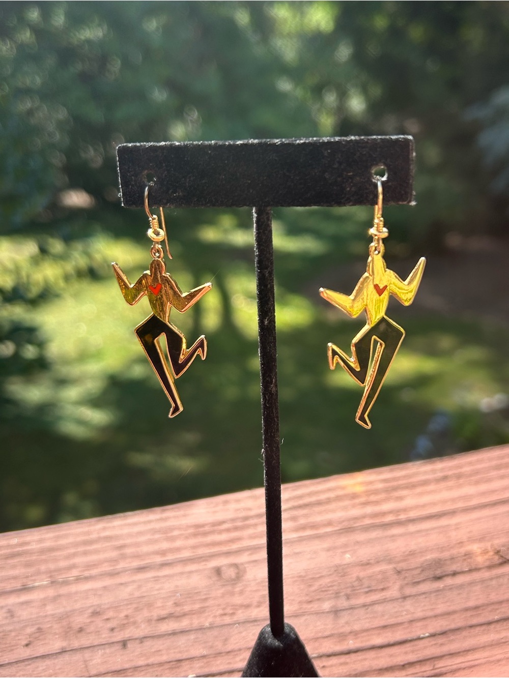 LAUREL BURCH “Dancing Spirit” Black Enamel Cloisonné Gold EARRINGS